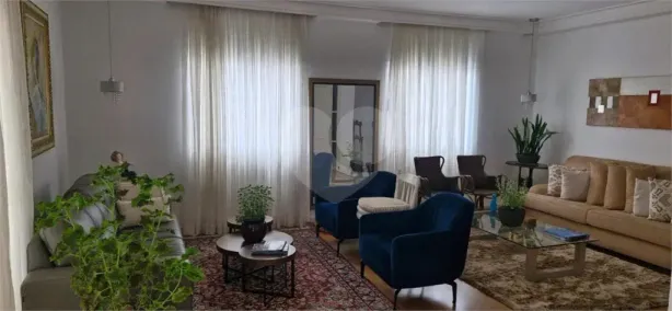 Apartamento com 3 Quartos para alugar, 183m² no Santa Cecília, São Paulo