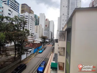 Apartamento com 2 Quartos para alugar, 70m² no Centro, Balneário Camboriú