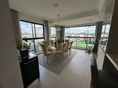 Apartamento com 3 Quartos à venda, 90m² no Centro, Camboriú