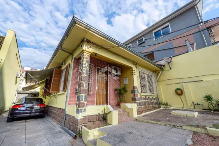 Casa com 3 Quartos à venda, 280m² no Santana, Porto Alegre