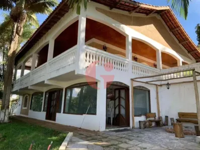 Fazenda/Sítio com 5 Quartos à venda, 500m² no Jardim Santa Helena, Igaratá