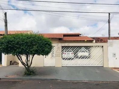 Casa com 3 Quartos à venda, 193m² no Jardim Alvorada, Londrina