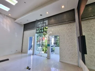 Ponto Comercial para alugar, 231m² no Moema, São Paulo