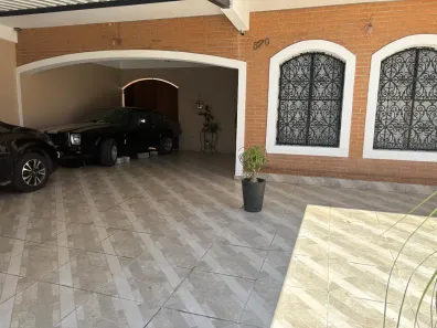 Casa com 3 Quartos à venda, 350m² no Residencial Tatetuba, São José dos Campos
