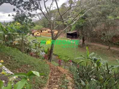 Fazenda/Sítio com 4 Quartos à venda, 1616m² no Nogueira, Guararema