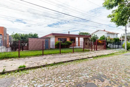 Casa com 6 Quartos à venda, 290m² no Jardim Sabará, Porto Alegre