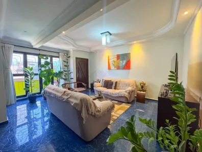 Sobrado com 3 Quartos à venda, 213m² no Vila Humaitá, Santo André
