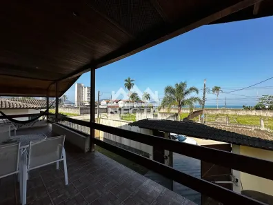 Sobrado com 4 Quartos à venda, 439m² no Balneário Gardem Mar, Caraguatatuba
