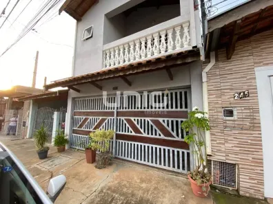 Casa com 3 Quartos à venda, 120m² no Santa Terezinha, Piracicaba