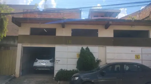 Casa com 3 Quartos à venda, 200m² no Oitis, Contagem
