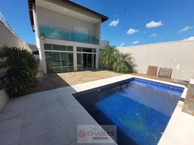 Casa com 3 Quartos para alugar, 275m² no Parque Residencial Murayama, Mogi Mirim