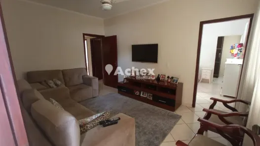 Casa com 3 Quartos à venda, 160m² no Vila Costa e Silva, Campinas