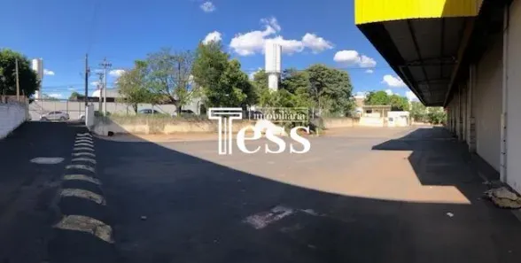 Ponto Comercial para alugar, 3000m² no Distrito Industrial Waldemar de Oliveira Verdi, São José do Rio Preto