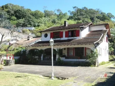 Casa com 3 Quartos à venda, 500m² no Coronel Veiga, Petrópolis