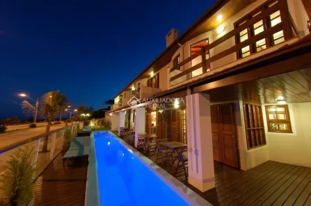Casa com 6 Quartos à venda, 300m² no Vila Nova, Imbituba