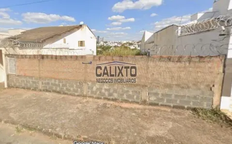Lote/Terreno à venda, 300m² no Vigilato Pereira, Uberlândia