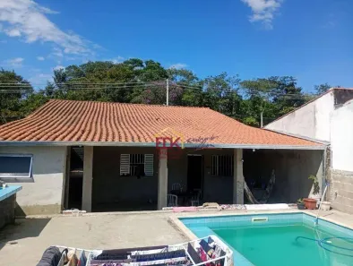 Fazenda/Sítio com 2 Quartos à venda, 300m² no Chácara Ipês, Caçapava
