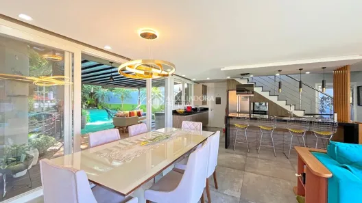 Casa de Condomínio com 3 Quartos à venda, 278m² no Hípica, Porto Alegre