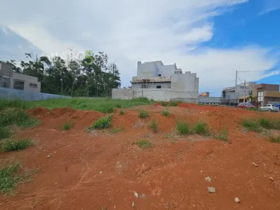 Lote/Terreno à venda, 308m² no Centro, Arujá