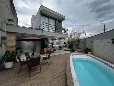 Sobrado com 3 Quartos à venda, 220m² no Poiares, Caraguatatuba