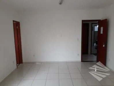 Sala Comercial para alugar, 31m² no Centro, Taubaté