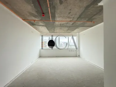 Sala Comercial para alugar, 33m² no Mont Serrat, Porto Alegre