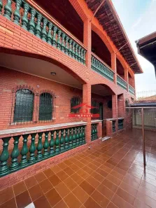 Casa com 4 Quartos para alugar, 294m² no Jardim Cruzeiro do Sul, Bauru