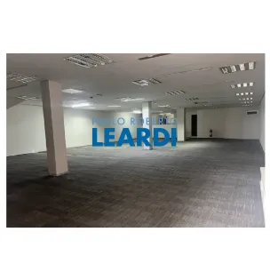 Ponto Comercial para alugar, 416m² no Vila Canero, São Paulo