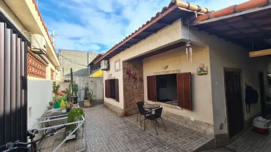 Casa com 6 Quartos à venda, 178m² no São Cristóvão, Cabo Frio
