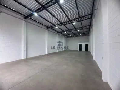 Galpão/Depósito/Armazém para alugar, 130m² no CECAP, Piracicaba