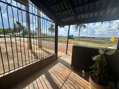 Casa com 2 Quartos para alugar, 60m² no Setor Residencial Garavelo I, Trindade