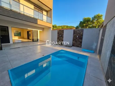 Sobrado com 3 Quartos à venda, 155m² no Centro, Matinhos