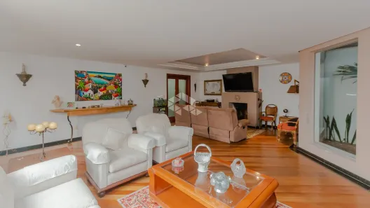 Casa com 4 Quartos à venda, 378m² no Chácara das Pedras, Porto Alegre