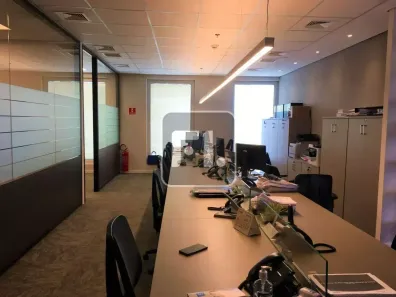 Sala Comercial para alugar, 201m² no Jardim Paulistano, São Paulo