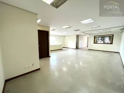 Prédio Comercial para alugar, 750m² no Sacomã, São Paulo