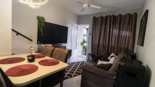 Casa de Condomínio com 2 Quartos à venda, 70m² no Vila Veloso, Carapicuíba