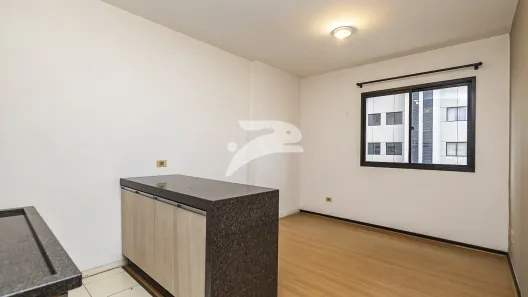 Apartamento com 1 Quarto para alugar, 33m² no Centro, Curitiba