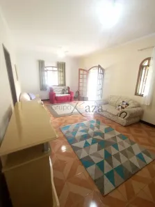 Fazenda/Sítio com 4 Quartos à venda, 600m² no , São José dos Campos