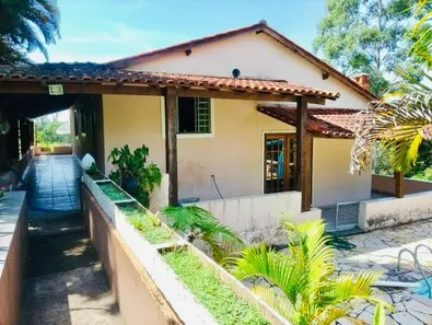 Fazenda/Sítio com 3 Quartos à venda, 100m² no Bofete, Bofete