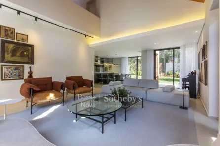 Casa com 3 Quartos à venda, 380m² no Jardim Leonor, São Paulo