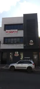 Sala Comercial para alugar, 250m² no Manoel Honório, Juiz de Fora