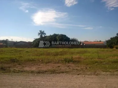 para alugar, 2560m² no Dois Córregos, Piracicaba