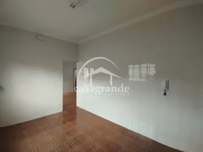 Casa com 3 Quartos para alugar, 150m² no Centro, Uberlândia