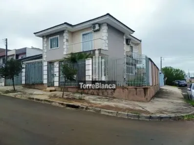 Sobrado com 4 Quartos à venda, 166m² no Uvaranas, Ponta Grossa
