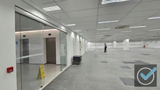 Sala Comercial para alugar, 1678m² no Lapa de Baixo, São Paulo