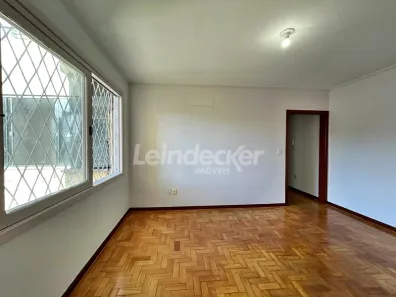 Apartamento com 3 Quartos para alugar, 128m² no Santa Cecília, Porto Alegre