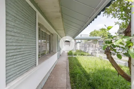 Imóvel Comercial à venda, 700m² no Bom Retiro, Curitiba