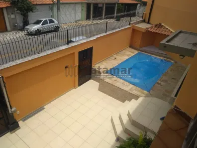 Sobrado com 3 Quartos à venda, 190m² no Jardim Ouro Preto, Taboão da Serra