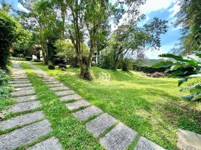 Casa de Condomínio com 4 Quartos para venda ou aluguel, 305m² no Chácara de La Rocca, Carapicuíba