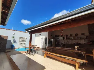 Casa com 4 Quartos à venda, 210000m² no Alto Umuarama, Uberlândia